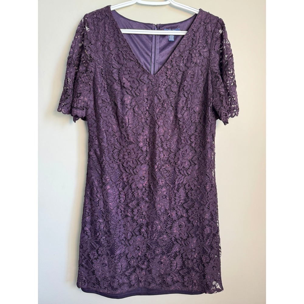 Chaps Purple Lace V-Neck Short Sleeve Sheath Dress 12 Cocktail Party Romantic